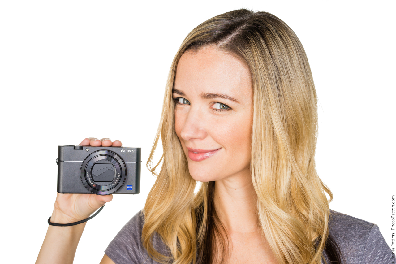 Holding RX100V camera